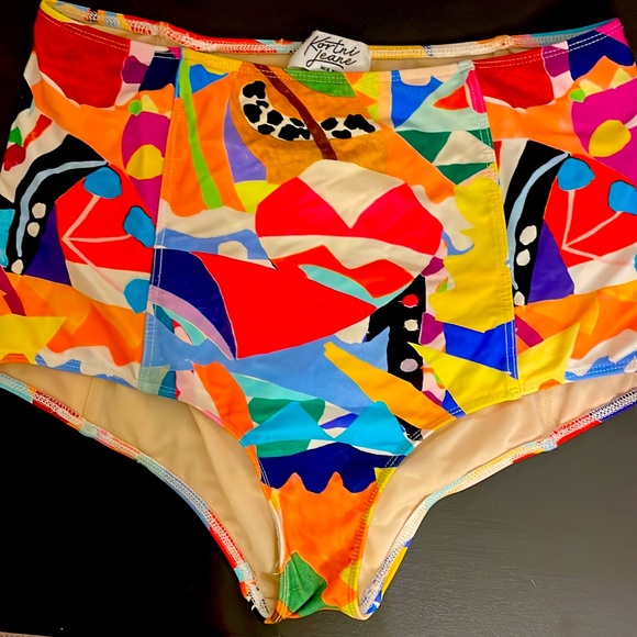 🦄 Feel My Vibes Kortni Jeane high waisted swim bottoms - Picture 1 of 6